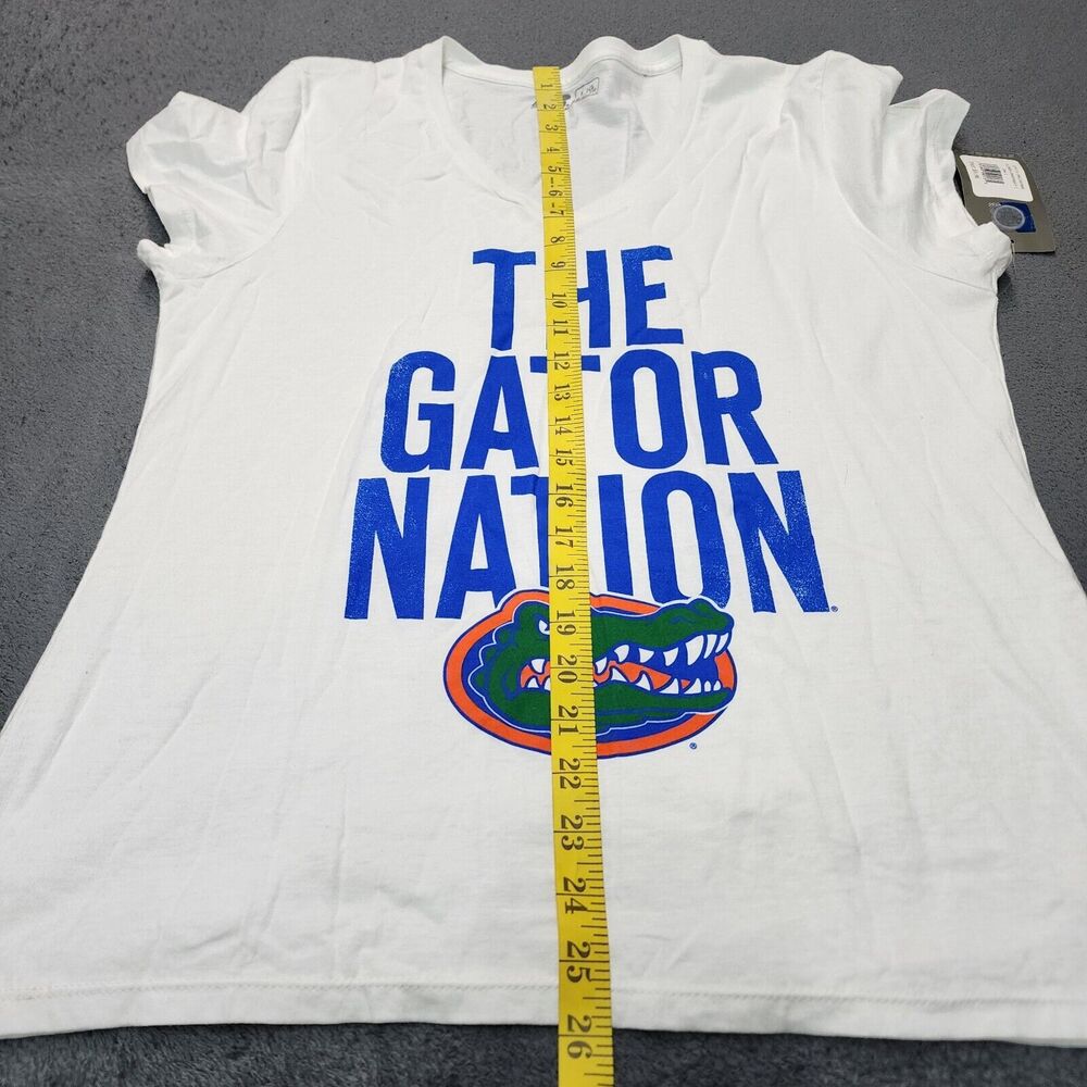 Russell Florida University "THE GATOR NATION" Women’s V-neck T-shirt Size L - Picture 8 of 11